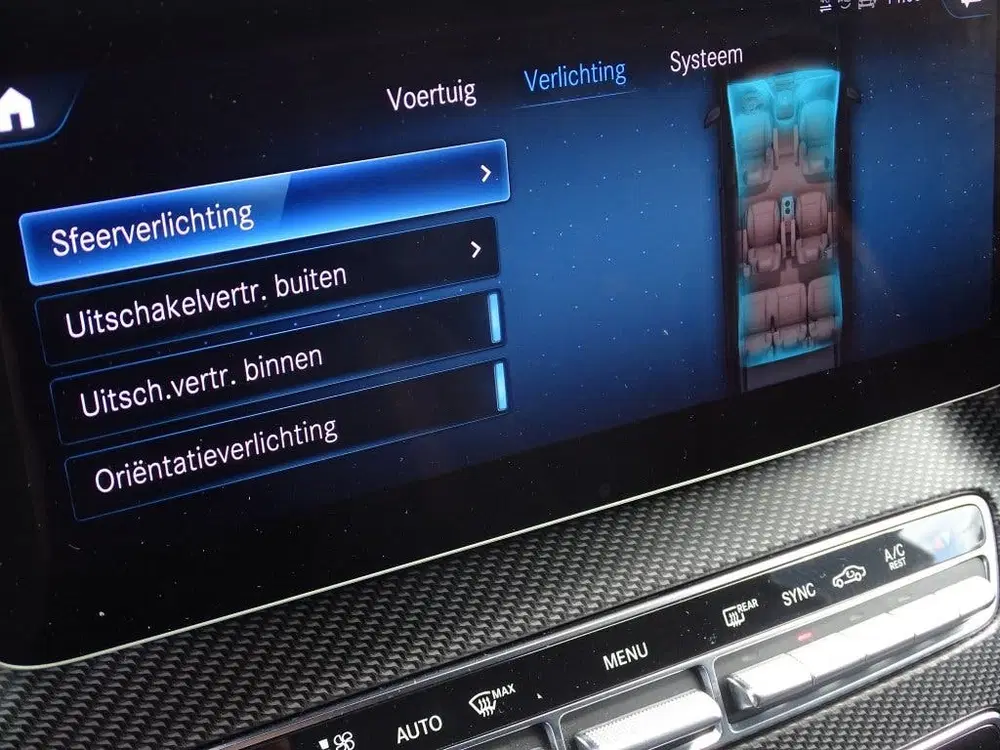 Mercedes-Benz V-Klasse 300d 239PK automaat uit 2023, foto 20