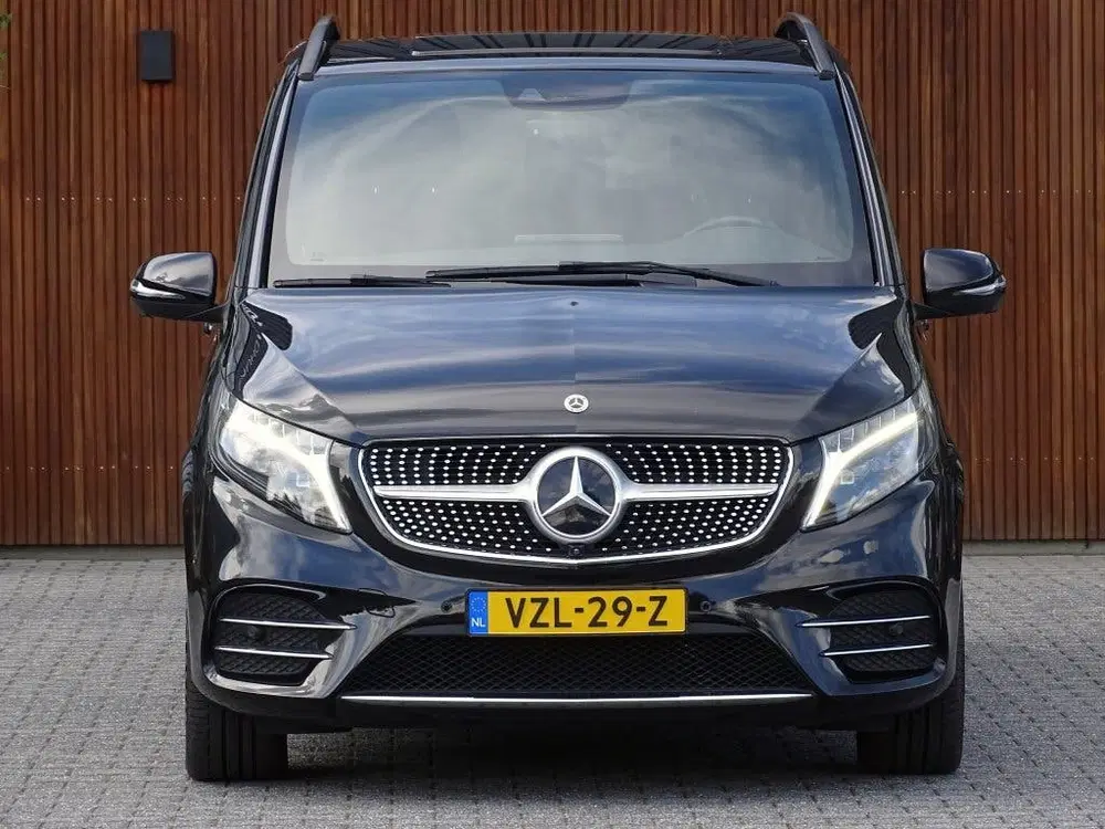 Mercedes-Benz V-Klasse 300d 239PK automaat uit 2023, foto 8