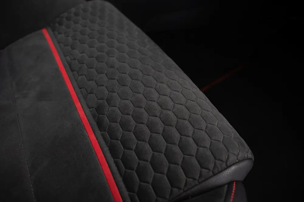 Volkswagen Golf 2.0 TSI GTI uit 2019, foto 12