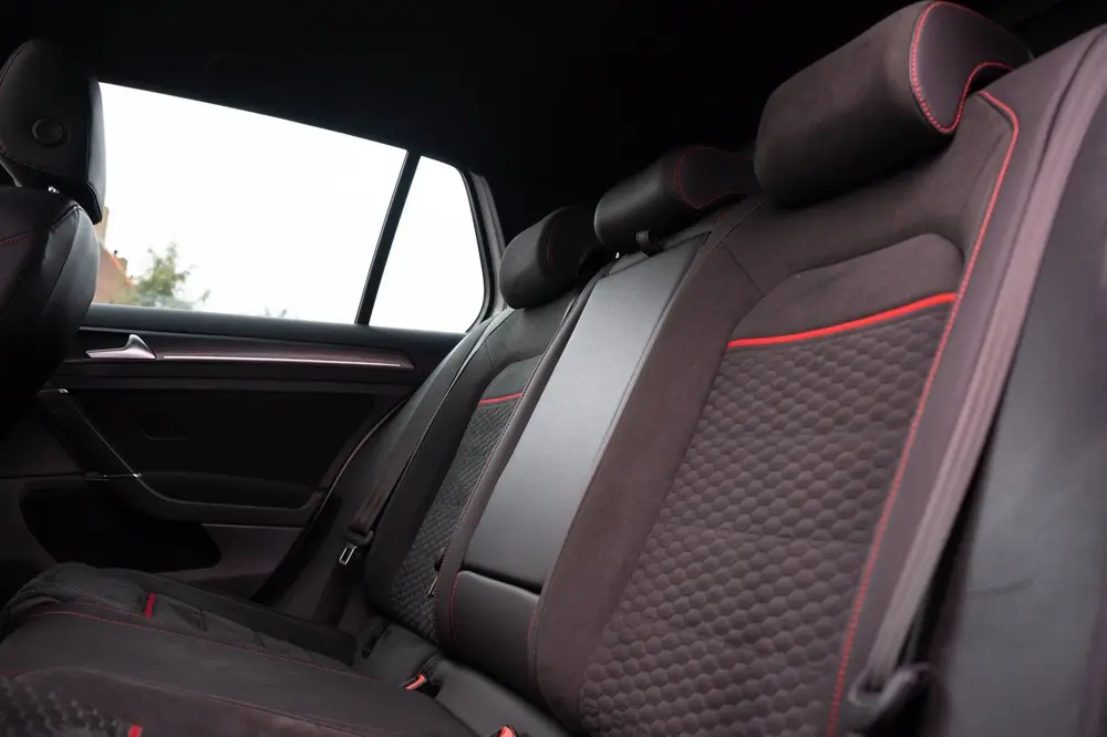 Volkswagen Golf 2.0 TSI GTI uit 2019, foto 16
