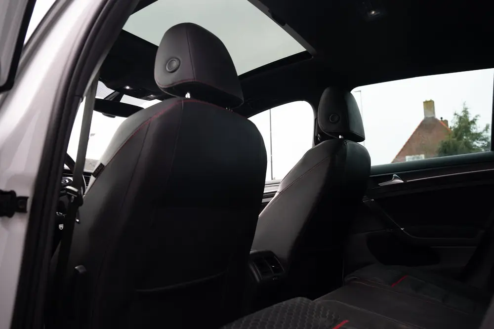Volkswagen Golf 2.0 TSI GTI uit 2019, foto 19