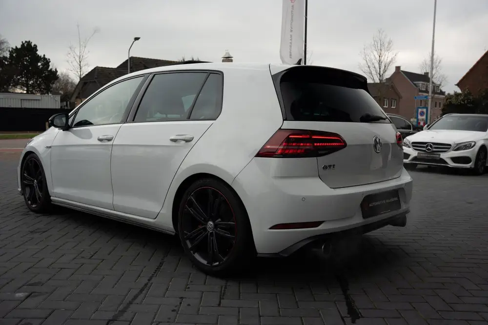 Volkswagen Golf 2.0 TSI GTI uit 2019, foto 4