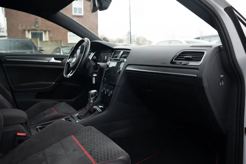 Volkswagen Golf 2.0 TSI GTI uit 2019, foto 7
