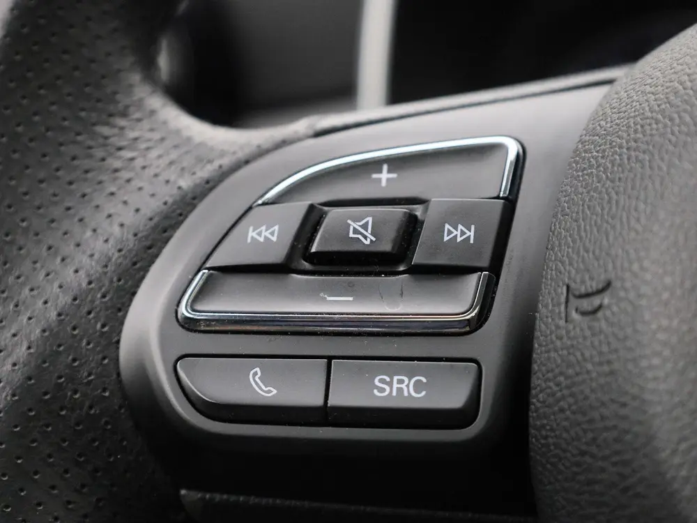 MG ZS EV Luxury 45 kWh | lichtmetalen velgen | panoramadak | uit 2021, foto 18
