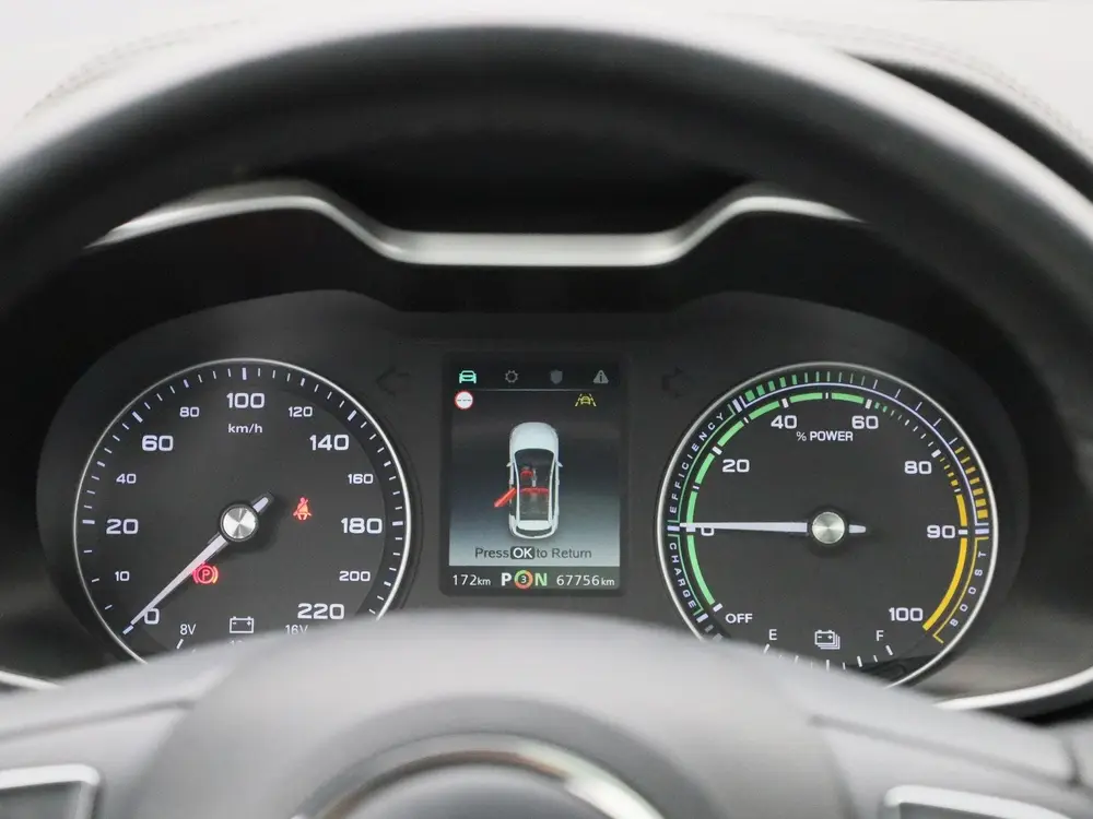 MG ZS EV Luxury 45 kWh | lichtmetalen velgen | panoramadak | uit 2021, foto 8