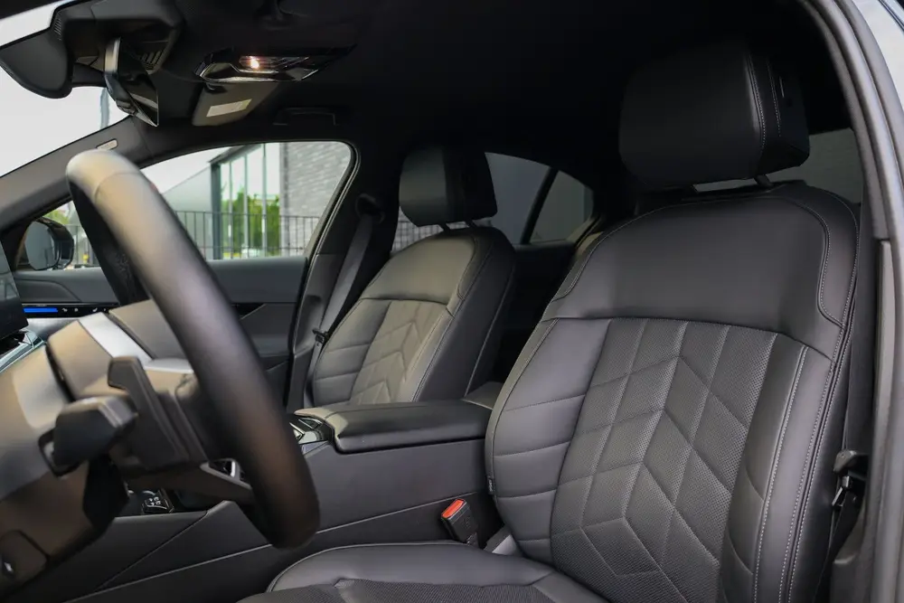 BMW 5-serie 5 Serie 520i uit 2024, foto 5