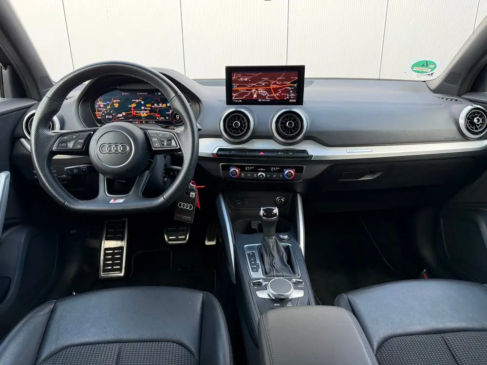 Audi Q2 35 TFSI S-Edition uit 2023, foto 3