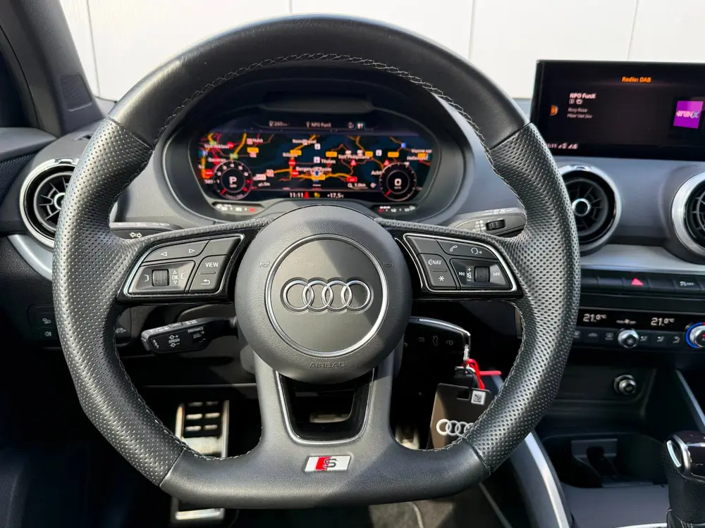 Audi Q2 35 TFSI S-Edition uit 2023, foto 8
