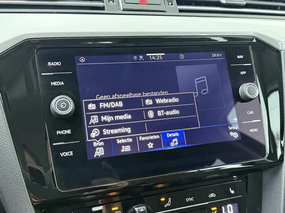Volkswagen Passat Variant 1.5 TSI Business | 150 PK | Automa uit 2022, foto 14