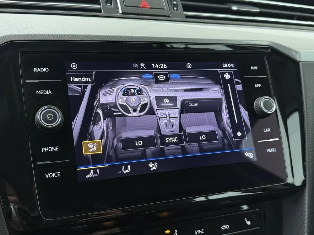 Volkswagen Passat Variant 1.5 TSI Business | 150 PK | Automa uit 2022, foto 20