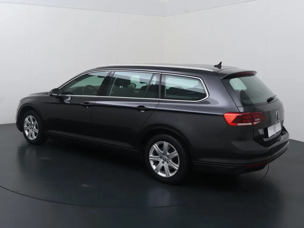 Volkswagen Passat Variant 1.5 TSI Business | 150 PK | Automa uit 2022, foto 4