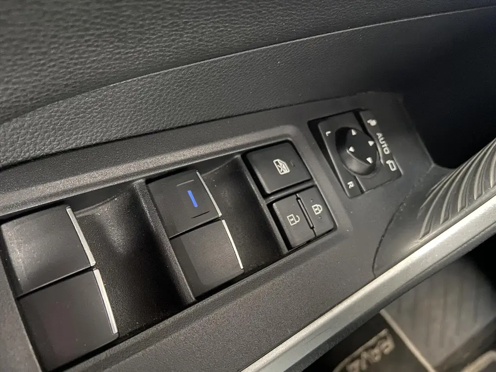 Toyota RAV4 2.5 Hybrid 222pk CVT FWD uit 2019, foto 14