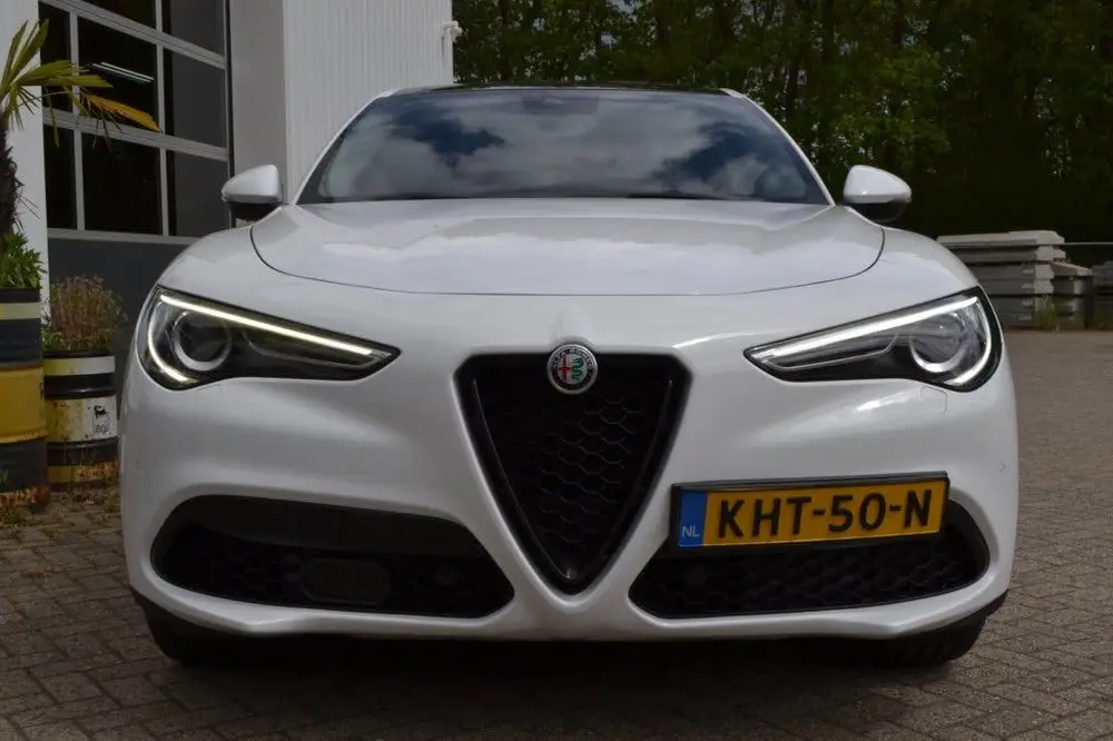 Alfa Romeo Stelvio 2.0 T AWD Sprint (bj 2021, automaat) uit 2021, foto 3