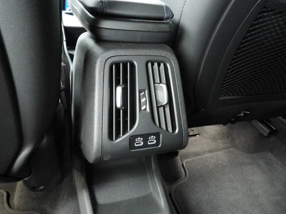 BMW X2 sDrive20i uit 2024, foto 18