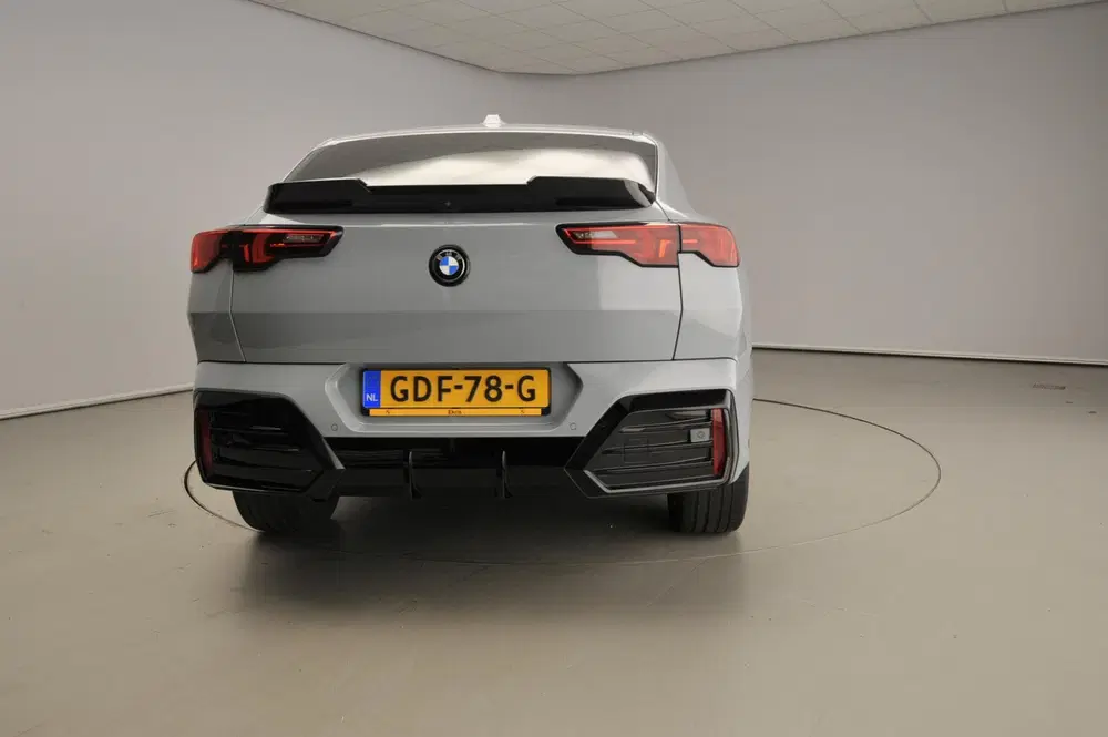 BMW X2 sDrive20i uit 2024, foto 3