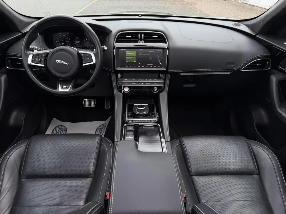 Jaguar F-Pace 2.0t AWD R-Sport - PANO/LEER/MERIDIAN/LED/NAP uit 2020, foto 10