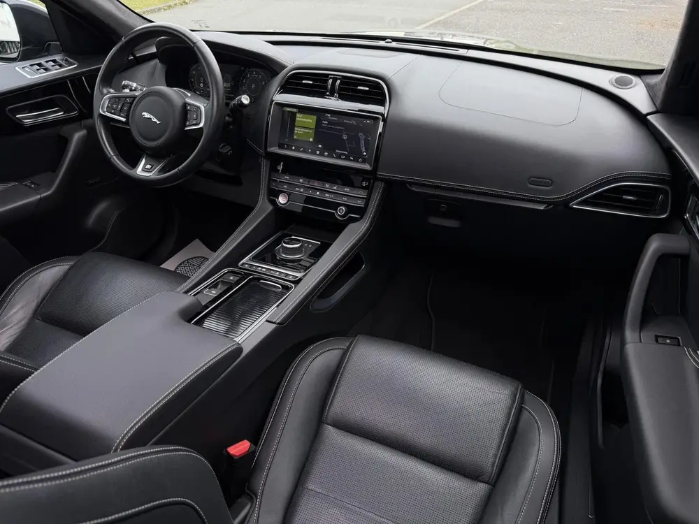 Jaguar F-Pace 2.0t AWD R-Sport - PANO/LEER/MERIDIAN/LED/NAP uit 2020, foto 11