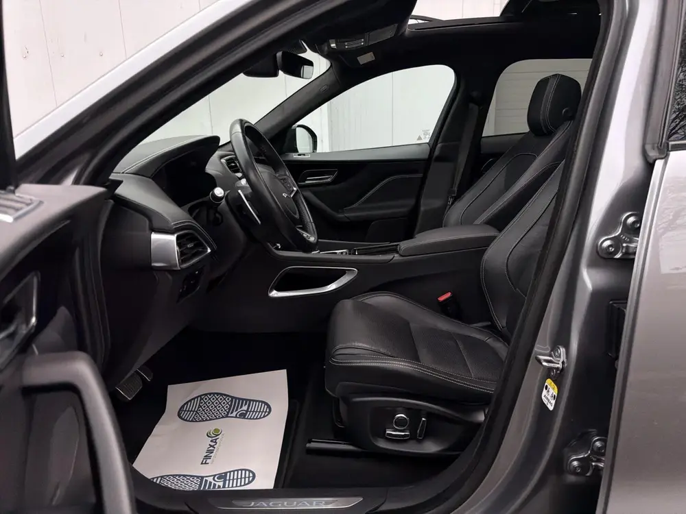 Jaguar F-Pace 2.0t AWD R-Sport - PANO/LEER/MERIDIAN/LED/NAP uit 2020, foto 12