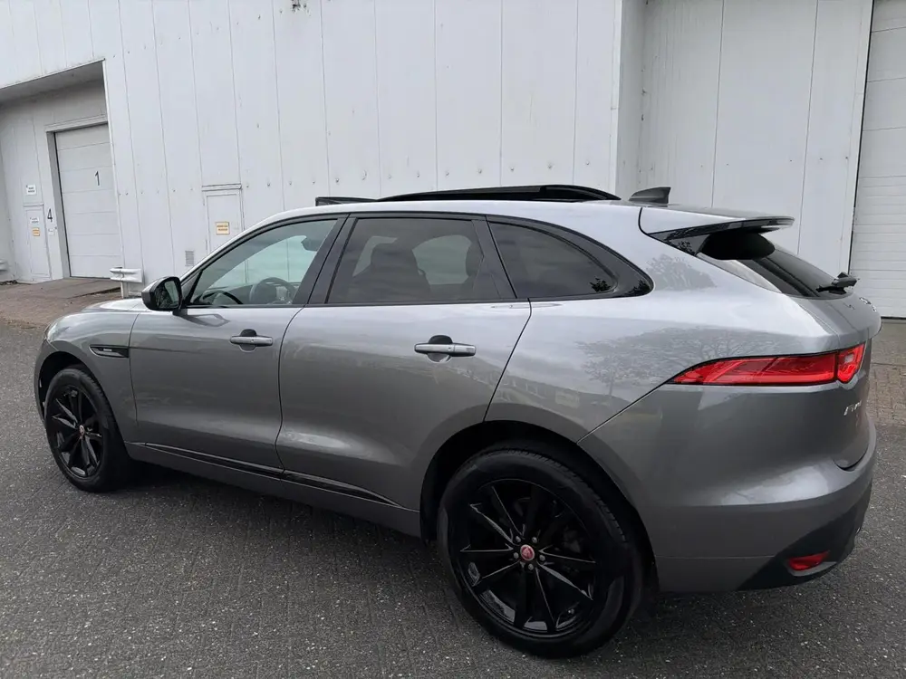 Jaguar F-Pace 2.0t AWD R-Sport - PANO/LEER/MERIDIAN/LED/NAP uit 2020, foto 16