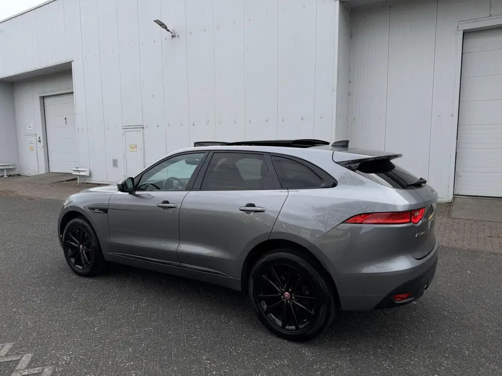Jaguar F-Pace 2.0t AWD R-Sport - PANO/LEER/MERIDIAN/LED/NAP uit 2020, foto 4