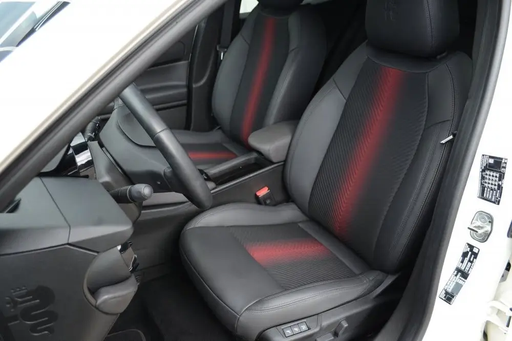 Alfa Romeo Junior Elet. Spec. 54 kWh (bj 2024 uit 2024, foto 13