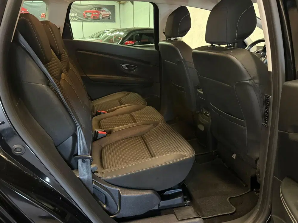 Renault Grand Scenic Grand Scénic 1.3 TCe 7p Automaat uit 2020, foto 11