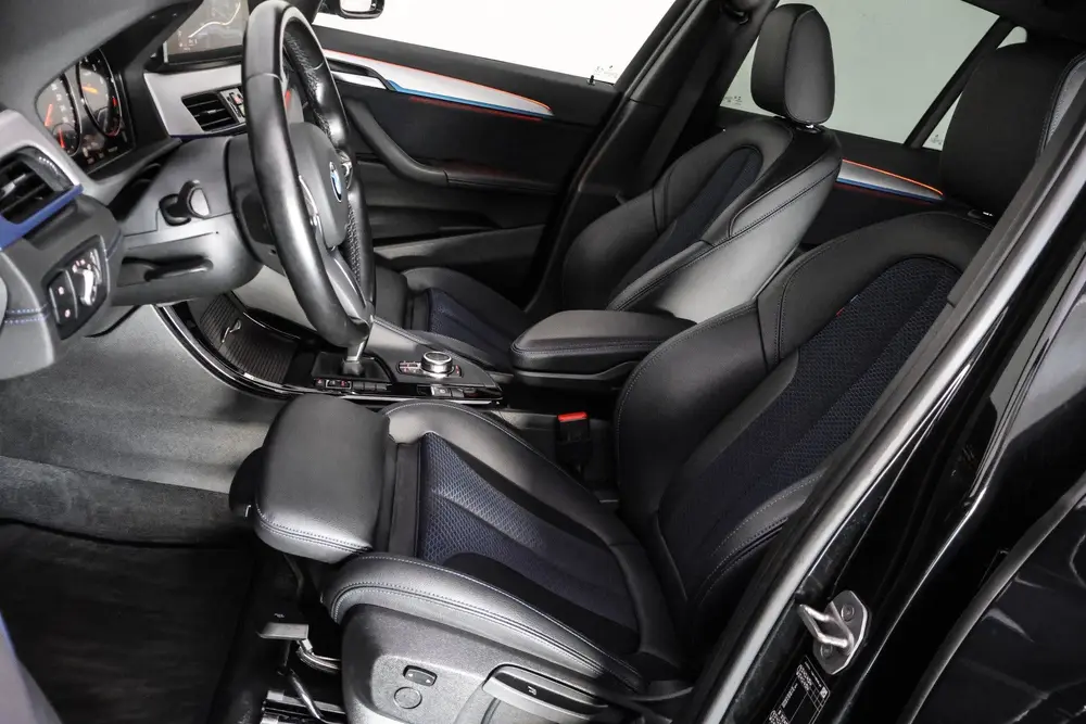 BMW X1 18iA M-SPORT High Executive FULL LED uit 2022, foto 10