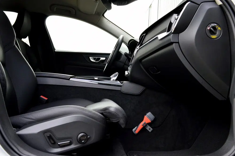 Volvo V60 2.0 T8 Recharge AWD Inscription SOH 98.32% uit 2022, foto 17