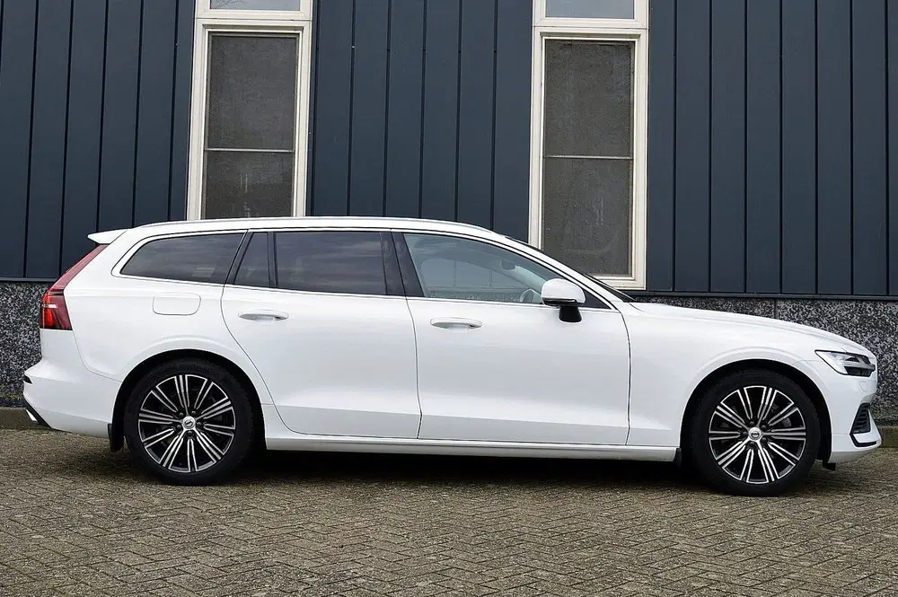 Volvo V60 2.0 T8 Recharge AWD Inscription SOH 98.32% uit 2022, foto 6