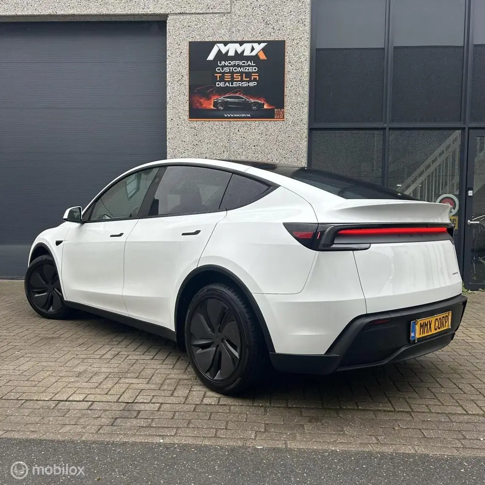 Tesla Model Y Juniper Long Range RWD + IAP uit 2025, foto 7