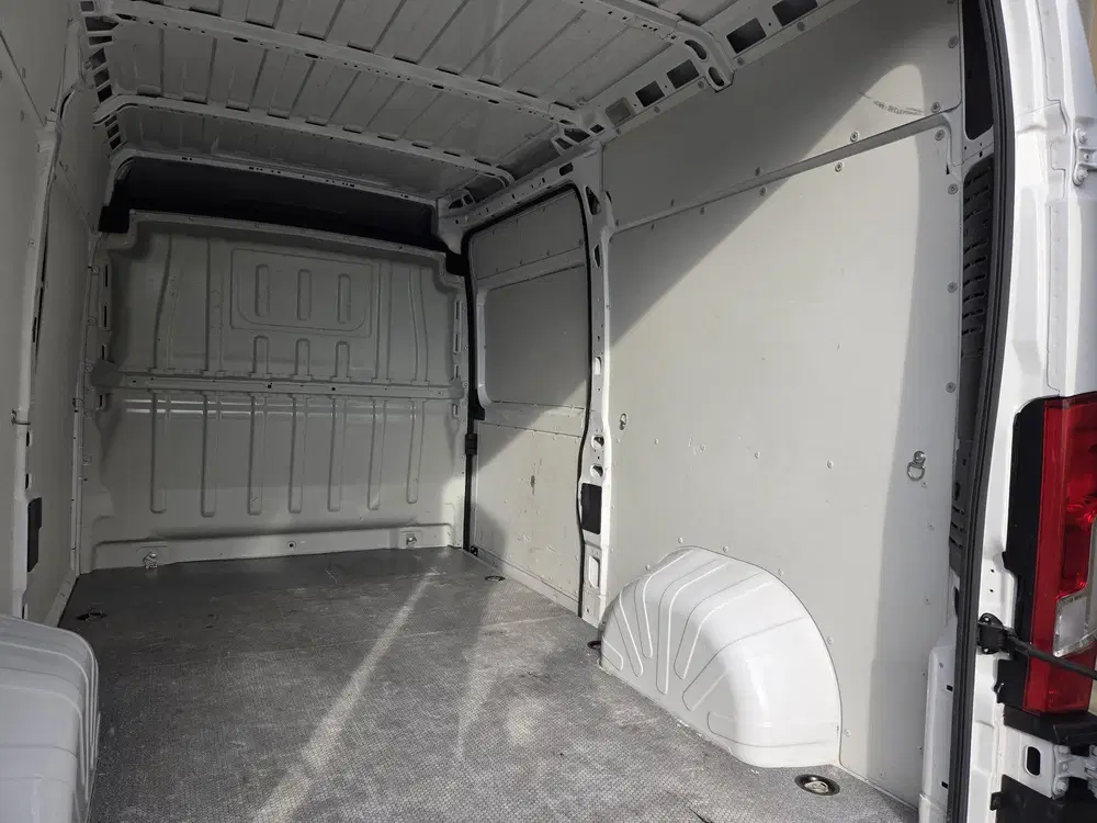 Opel Movano uit 2023, foto 11