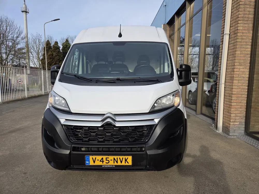 Opel Movano uit 2023, foto 2
