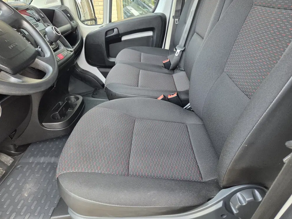 Opel Movano uit 2023, foto 20