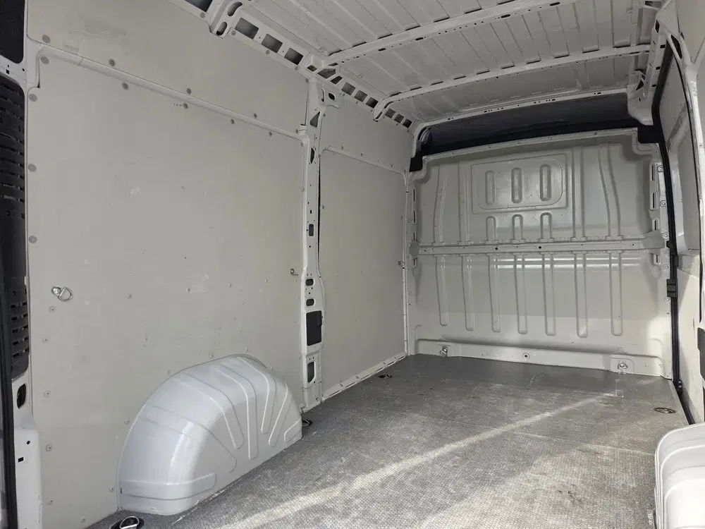 Opel Movano uit 2023, foto 9