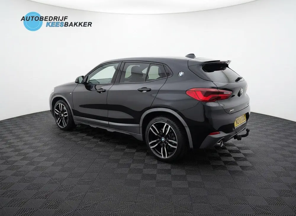 BMW X2 SDrive20i High Executive M-pakket uit 2019, foto 10