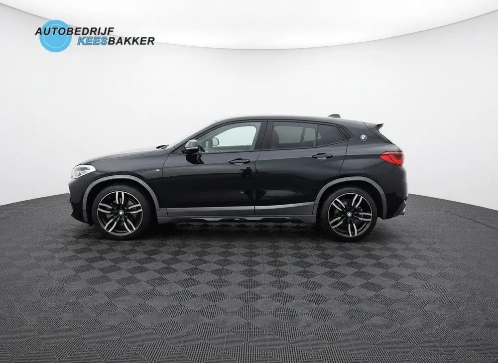 BMW X2 SDrive20i High Executive M-pakket uit 2019, foto 11