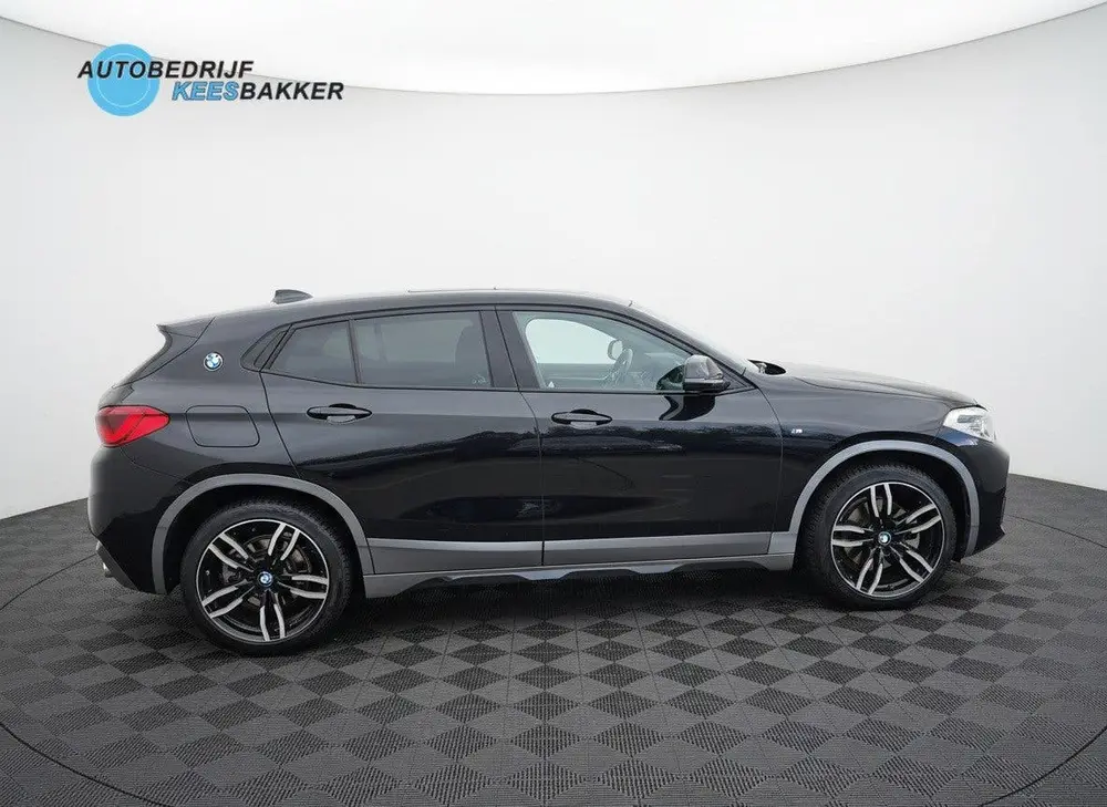 BMW X2 SDrive20i High Executive M-pakket uit 2019, foto 5