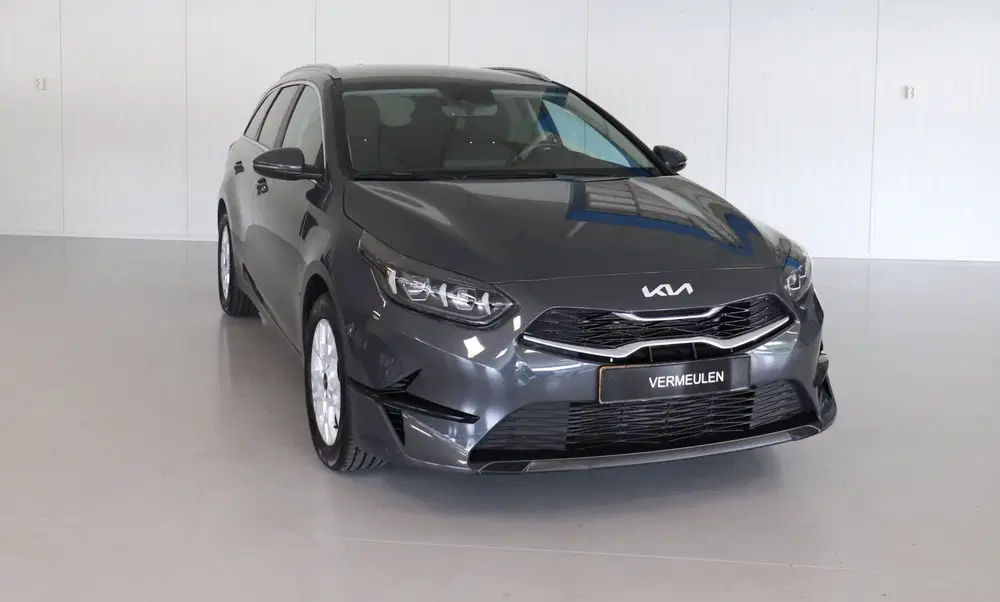 Kia Ceed 1.5 T-GDi DynamicLine 160pk uit 2023, foto 2