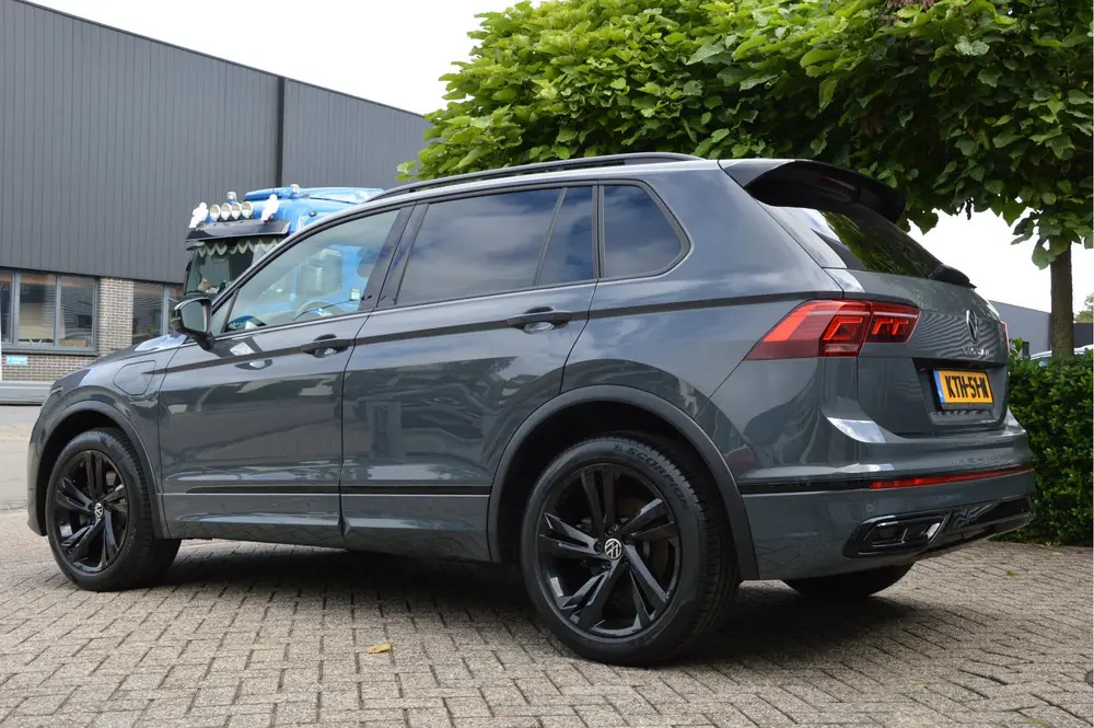 Volkswagen Tiguan 1.4 TSI eHybrid R-Line Business BLACK STYL uit 2021, foto 10