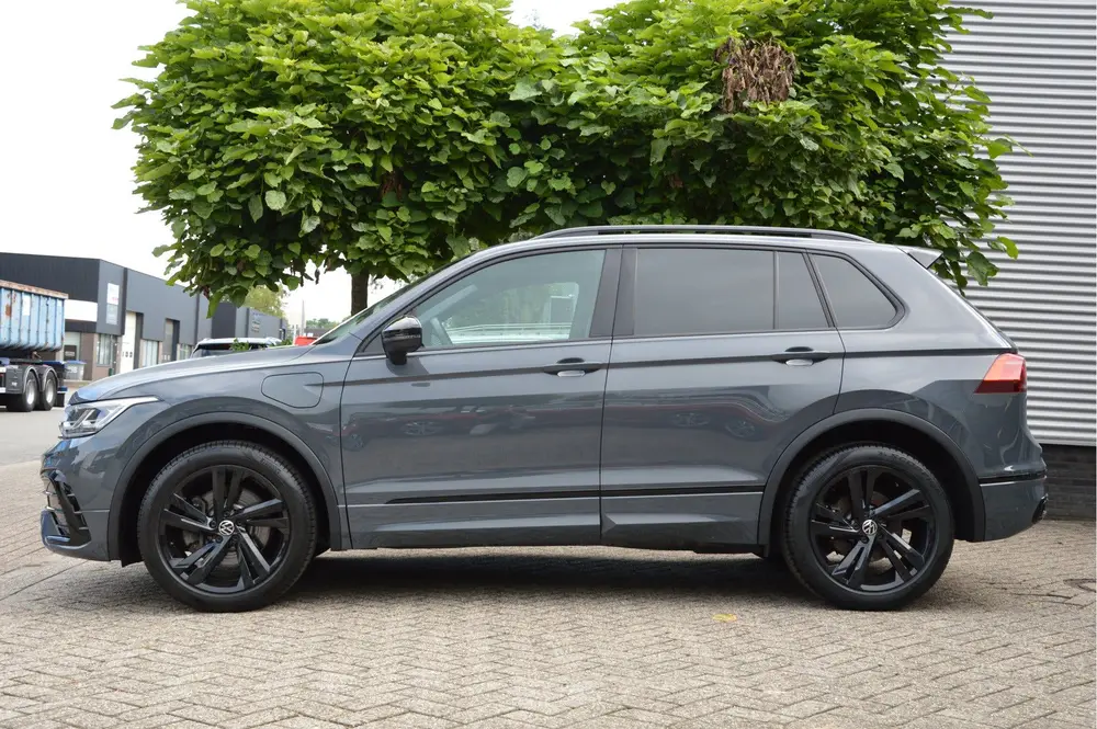 Volkswagen Tiguan 1.4 TSI eHybrid R-Line Business BLACK STYL uit 2021, foto 9