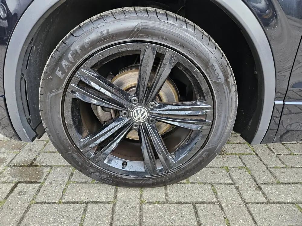Volkswagen Tiguan 1.5 TSI ACT Highline R Line (bj 2019) uit 2019, foto 4