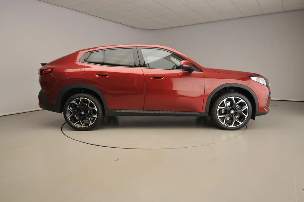 BMW X2 sDrive20i uit 2025, foto 4
