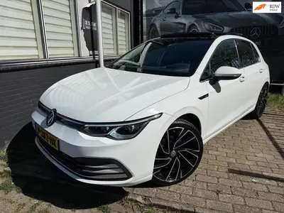 Volkswagen Golf 2.0 TDI Style Pano HUD uit 2020