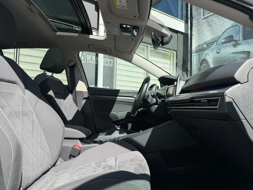 Volkswagen Golf 2.0 TDI Style Pano HUD uit 2020, foto 13