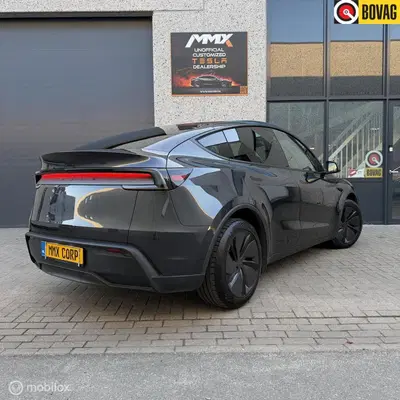 Tesla Model Y Juniper Long Range RWD uit 2025