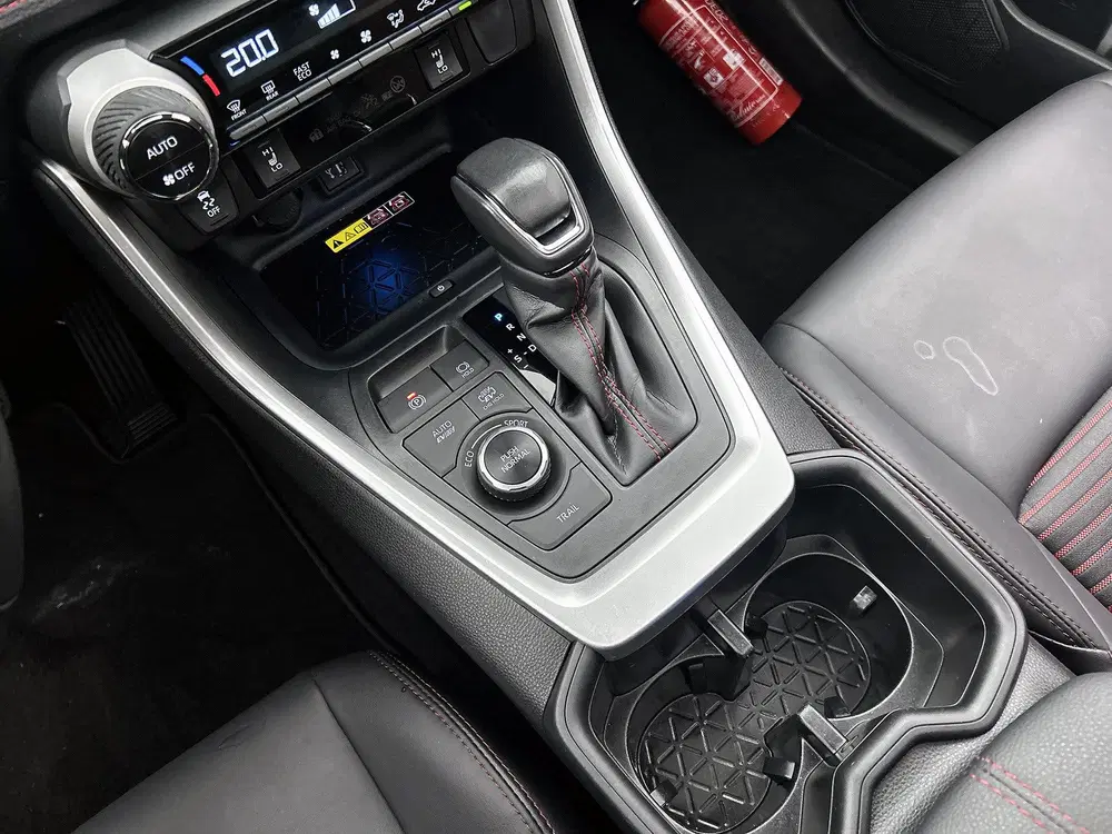 Toyota RAV 4 2.5 Plug-in Hybrid AWD Style Innovation Pa uit 2024, foto 13