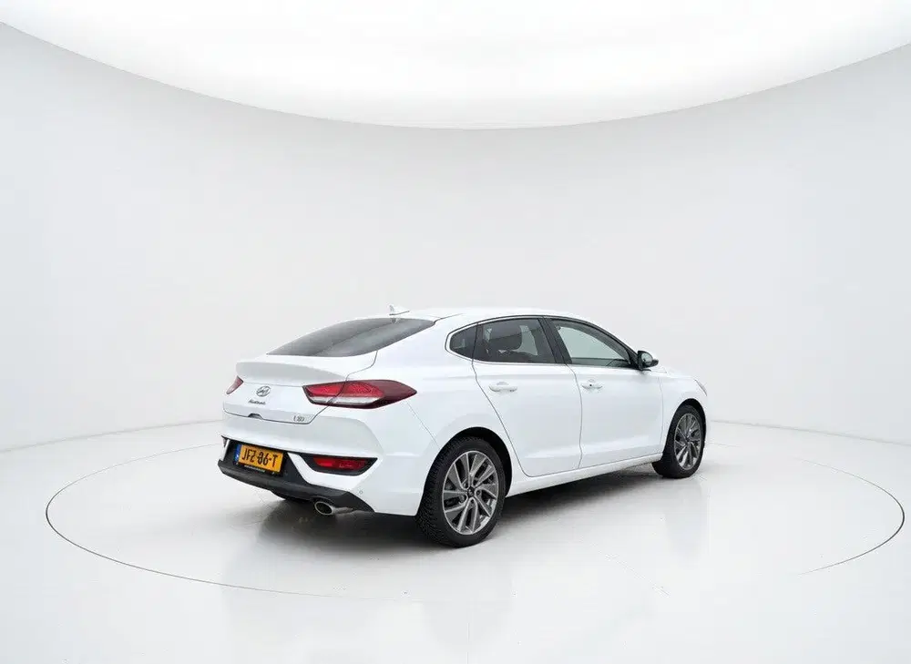 Hyundai i30 1.0 T-GDI Fastback Premium uit 2020, foto 6