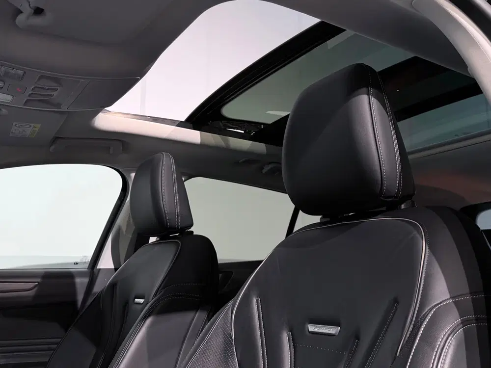 Ford Focus 1.5 Vignale AUT 182 uit 2019, foto 4