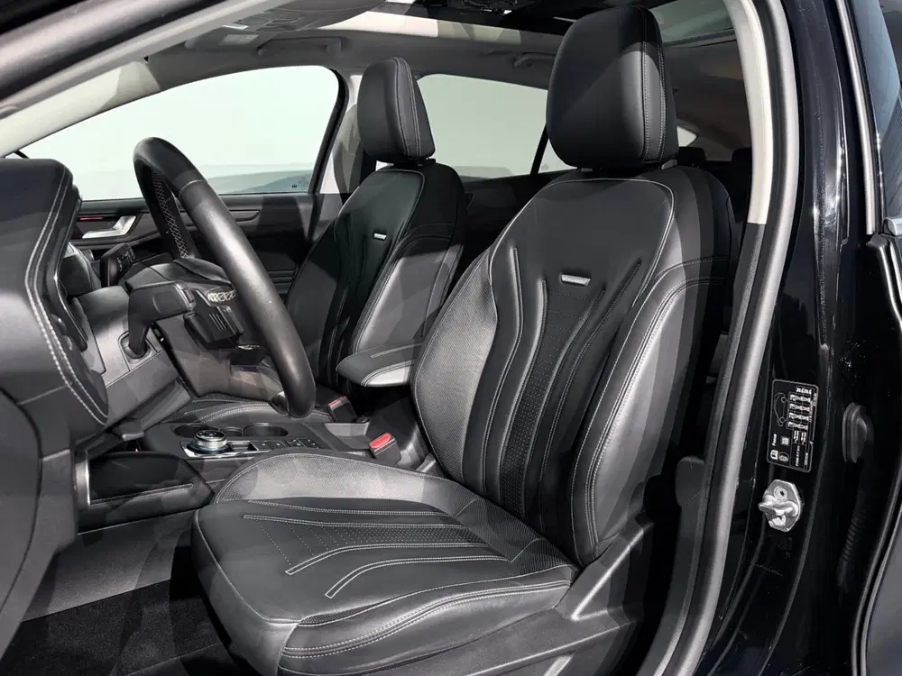 Ford Focus 1.5 Vignale AUT 182 uit 2019, foto 6