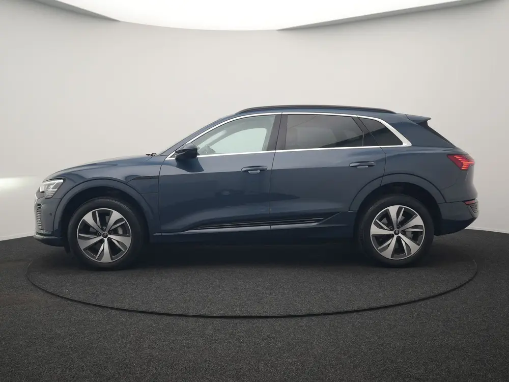 Audi Q8 e-tron 55 Quattro S Line 114 kWh 408pk Dealer O.H uit 2023, foto 2